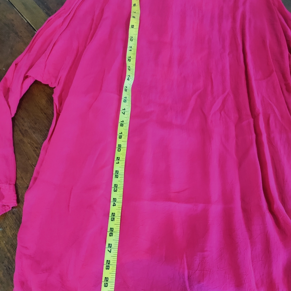 JOHNNY WAS HOT PINK EMBROIDERED MEDIUM TOP PRE-OWNED BEAUTIFUL - Picture 9 of 11